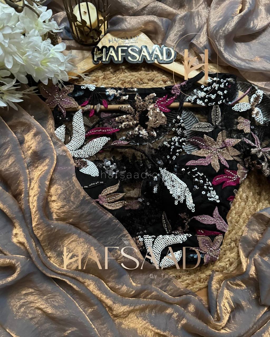 Women's Luxurious Shimmering Grey Organza Saree with Intricately Embroidered Blouse - Perfect for Festive & Evening Wear - Image 8