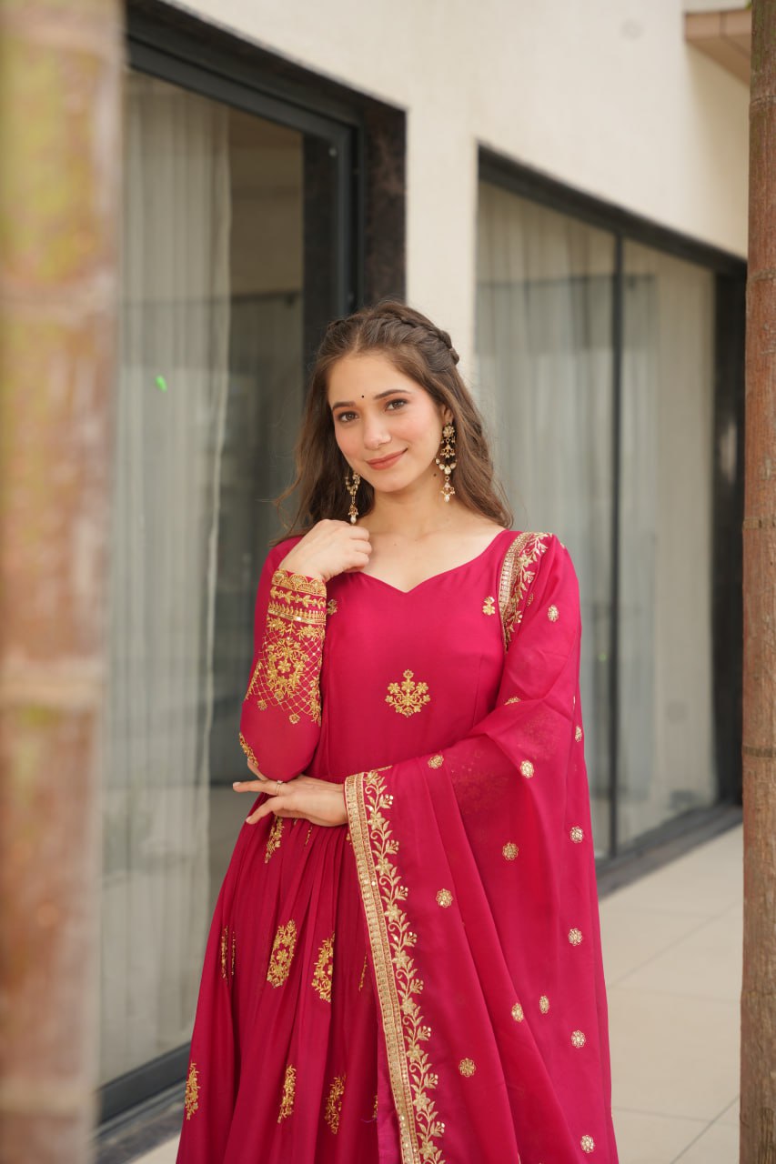 Women's Cotton Embroidered Anarkali Gown With Dupatta Set - Image 14