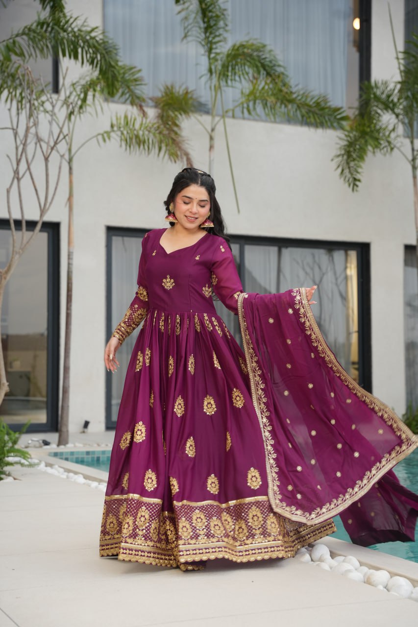 Women's Cotton Embroidered Anarkali Gown With Dupatta Set - Image 20