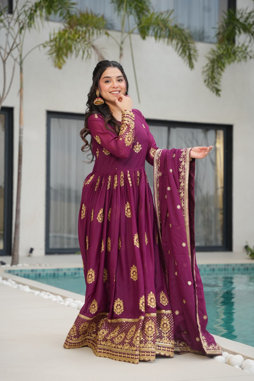 Women's Cotton Embroidered Anarkali Gown With Dupatta Set - Image 23