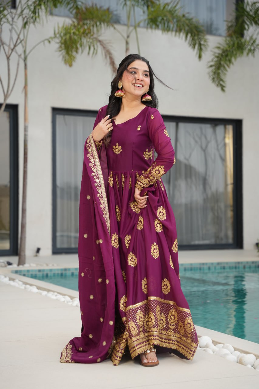 Women's Cotton Embroidered Anarkali Gown With Dupatta Set - Image 24