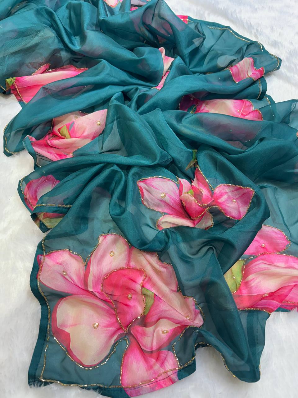 Women's Vibrant Rani Pink Floral Japanese Chiffon Saree with Hand-Painted/Printed Motifs – Perfect for Summer & Casual Festive Wear - Image 10